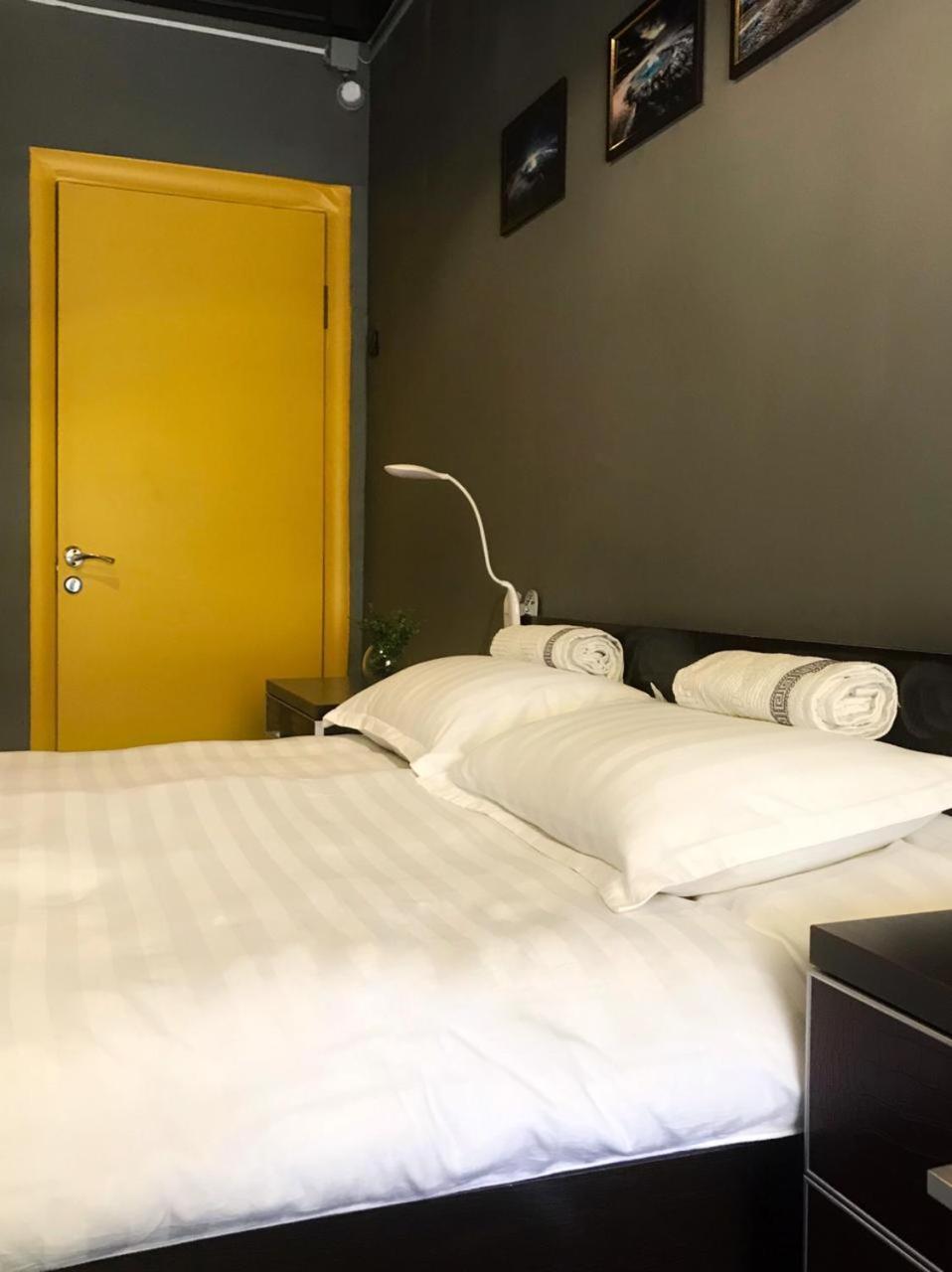 Yellow Park Hostel Koktobe Eksteriør bilde